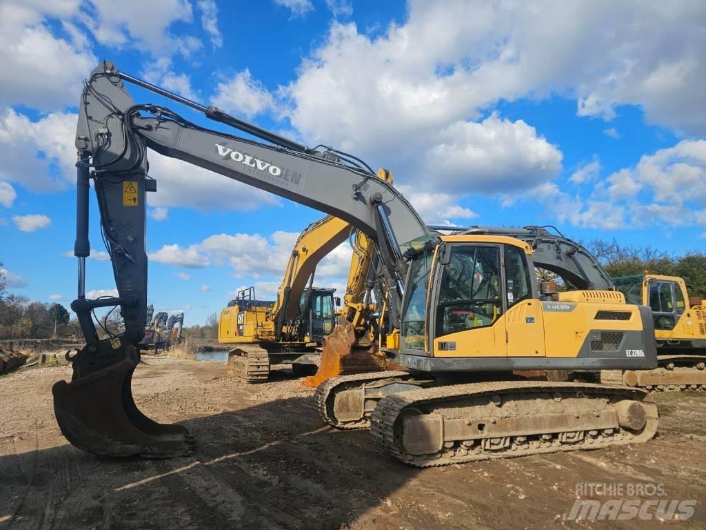 Volvo EC 220 DL Pásové rýpadlá
