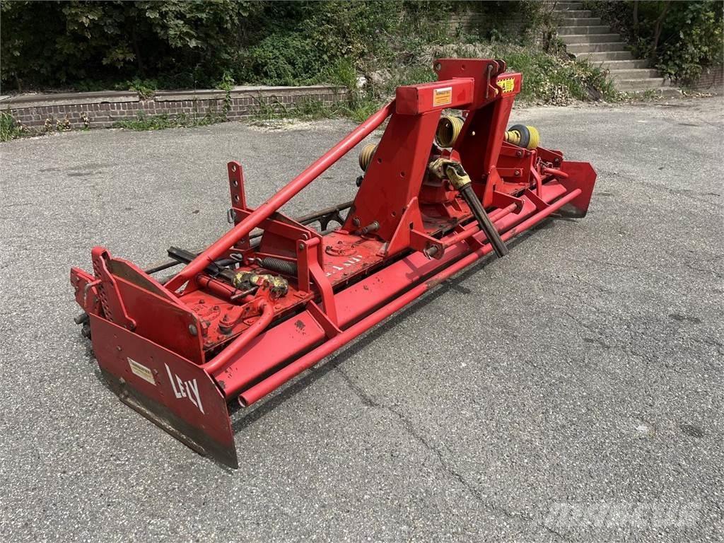 Lely 300-22 Rotačné brány a pôdne frézy