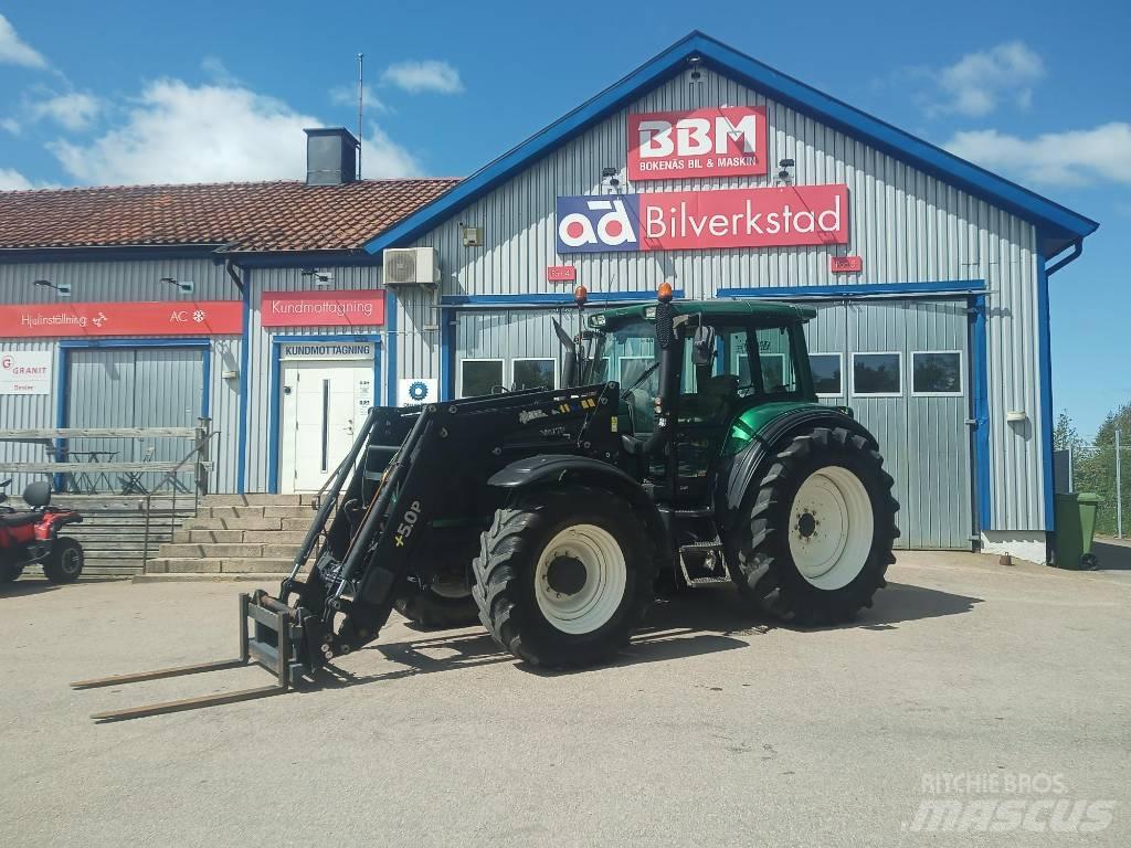 Valtra T 160 Traktory
