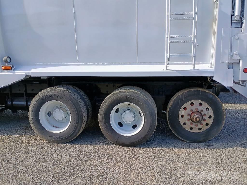 Mack LEU Smetiarske vozidlá