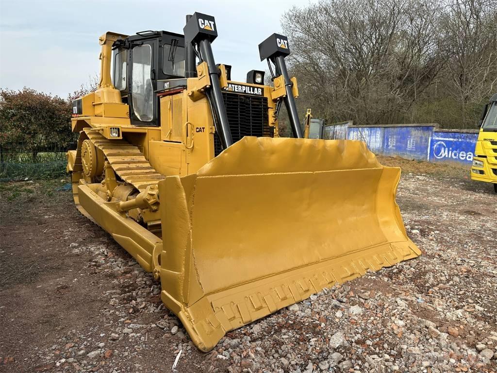 CAT D 7 H Pásové dozéry