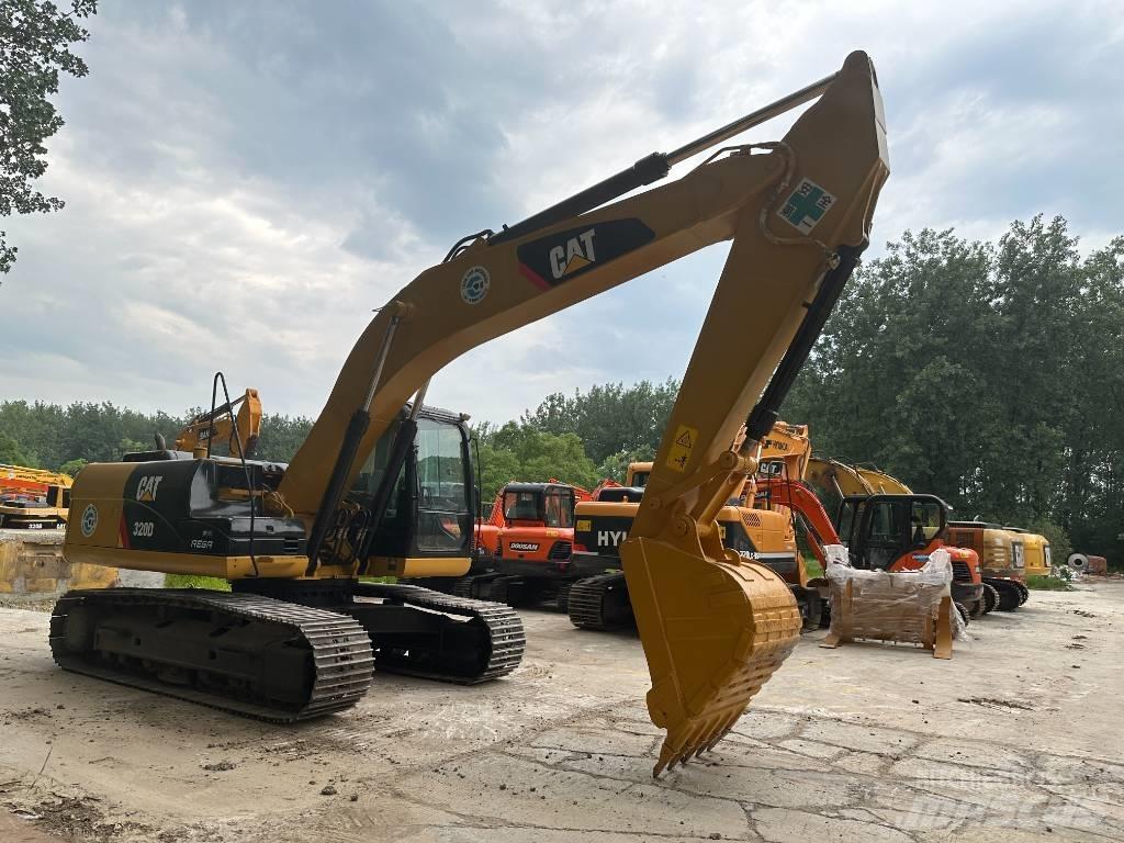 CAT 320D Pásové rýpadlá