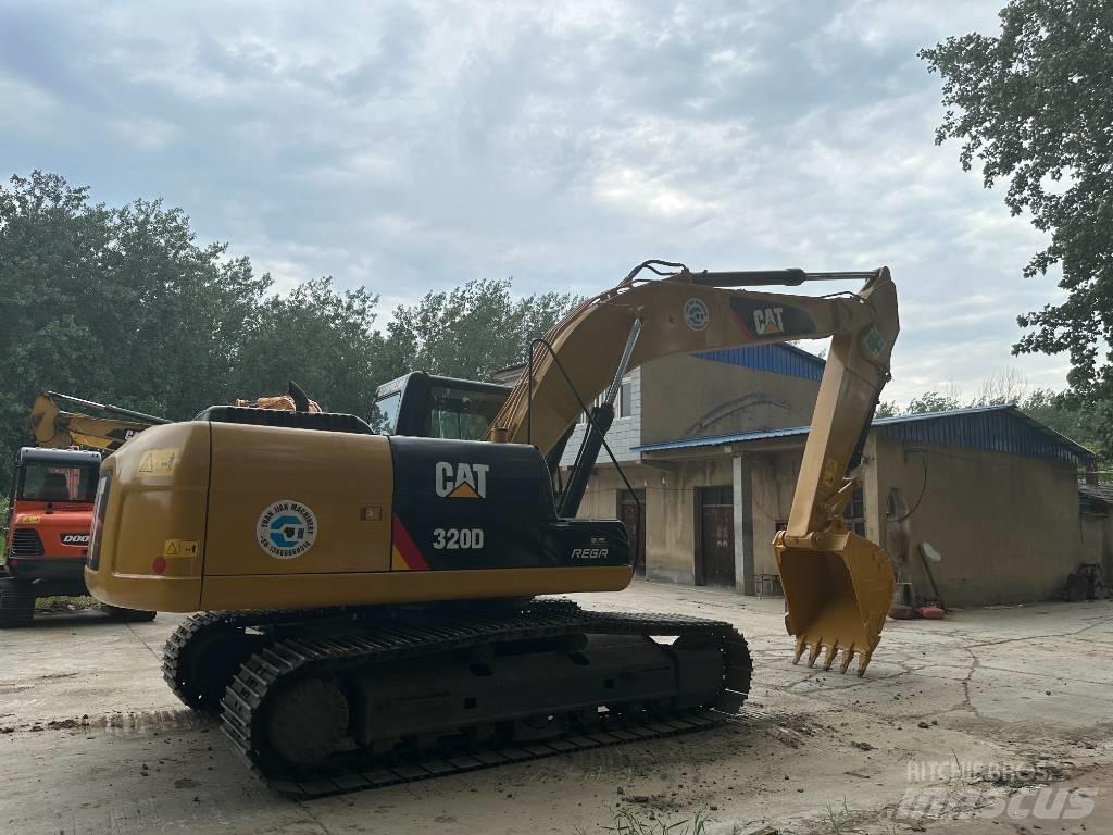 CAT 320D Pásové rýpadlá