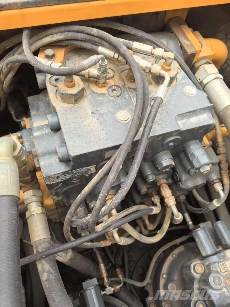 Hyundai 485LVS Pásové rýpadlá
