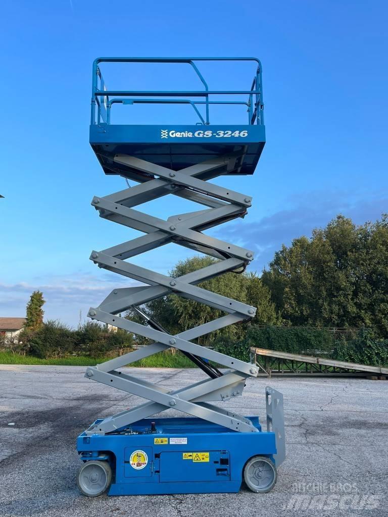 Genie GS 3246 Nožnicové zdvíhacie plošiny