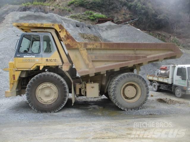 Komatsu HD325-6E0 Pásové sklápače