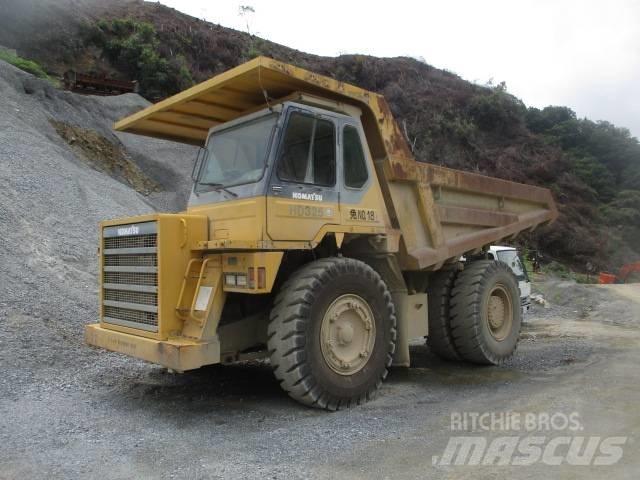 Komatsu HD325-6E0 Pásové sklápače