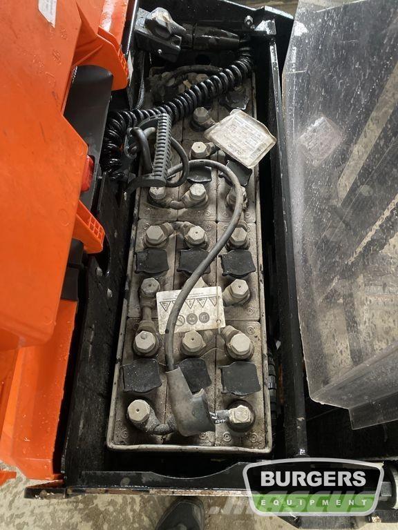 BT SWE120 Ručne vedené vysokozdvižné vozíky