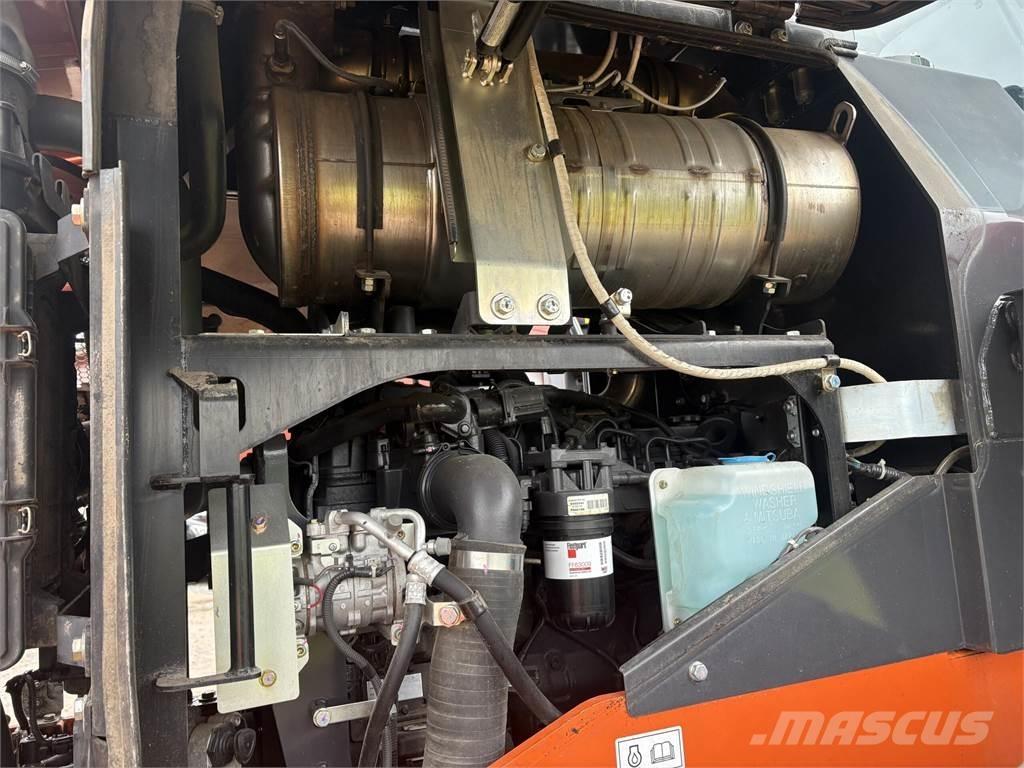 Hitachi ZW 220-6 Kolesové nakladače