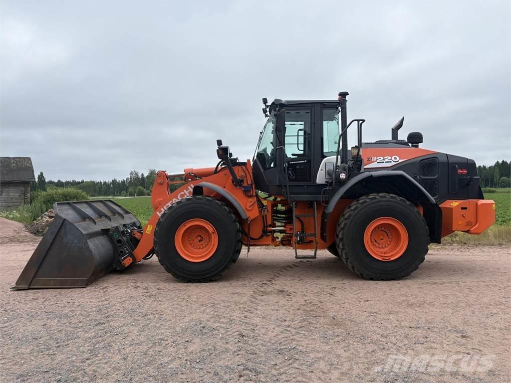 Hitachi ZW 220-6 Kolesové nakladače