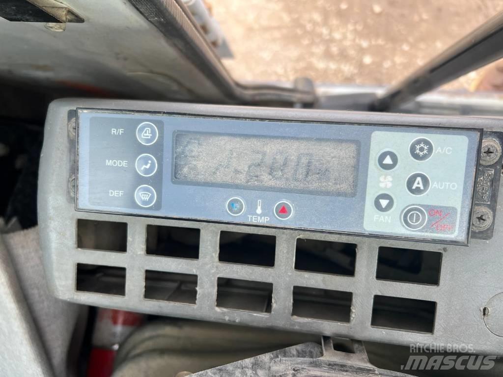 Kobelco SK 200-6 E Pásové rýpadlá