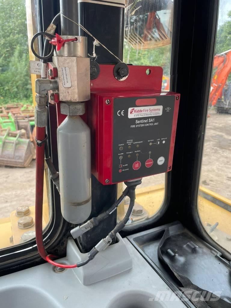CAT D 6 T LGP Pásové dozéry