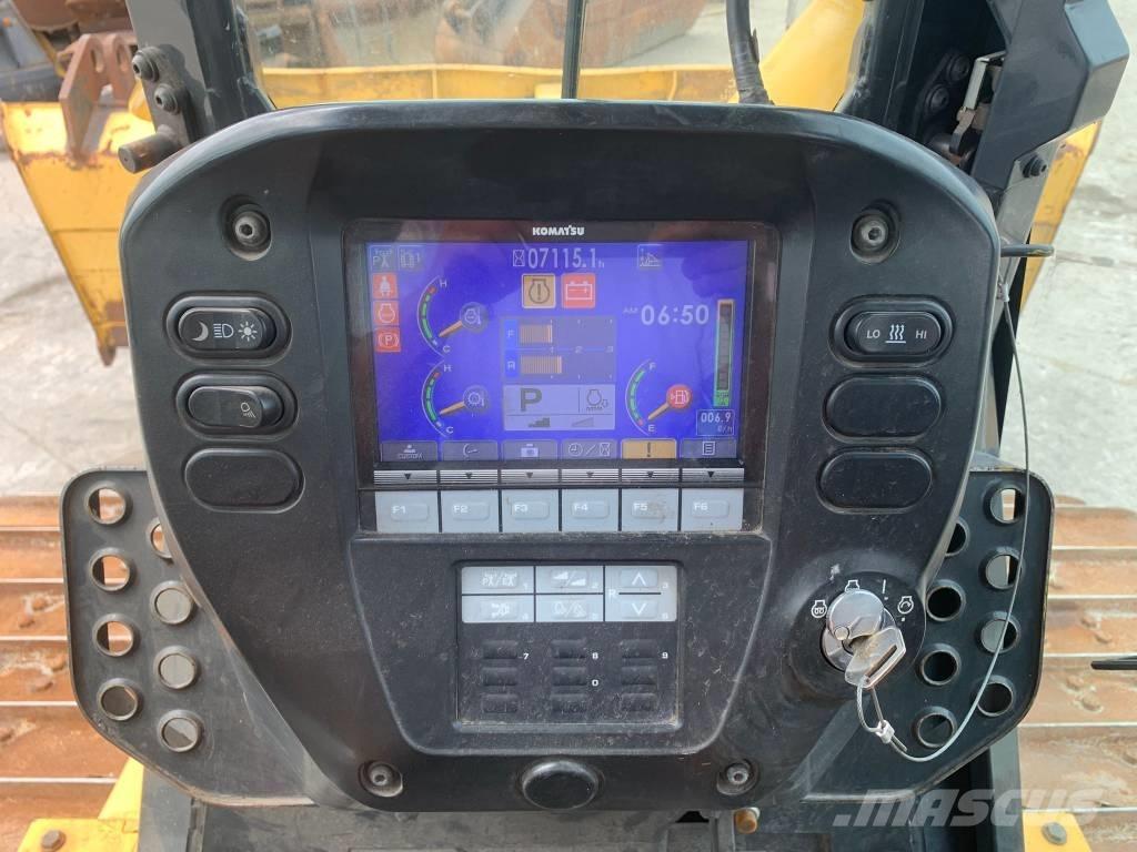 Komatsu D 61 PXI-23 Pásové dozéry