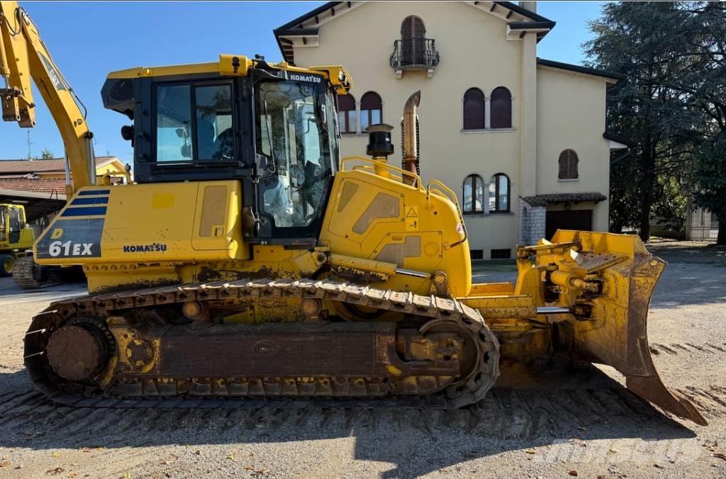 Komatsu D 61 EX-24 Pásové dozéry