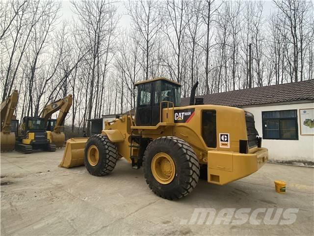 CAT 966H Kolesové nakladače