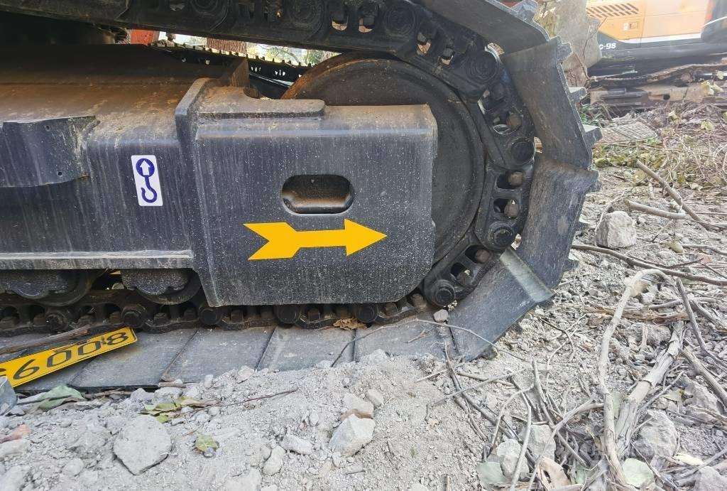 Doosan DX300LC- 9C Pásové rýpadlá