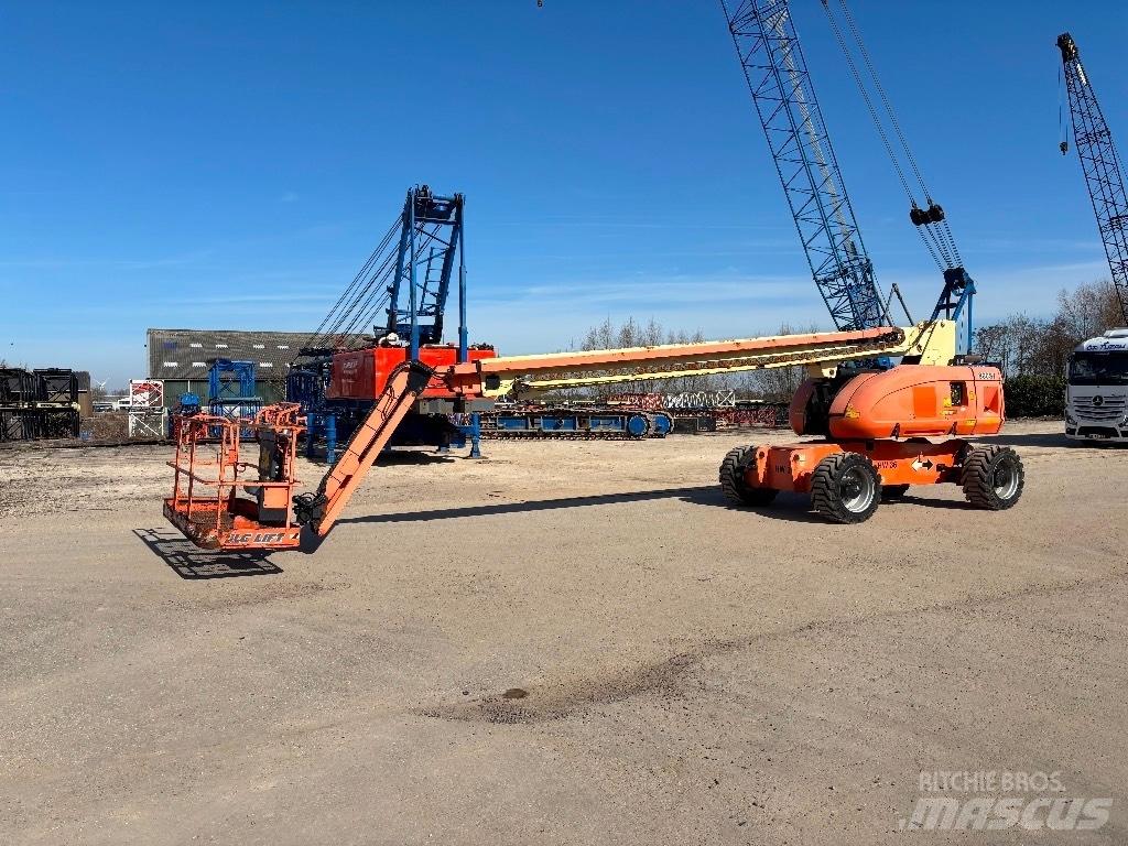 JLG 860 SJ Teleskopické plošiny