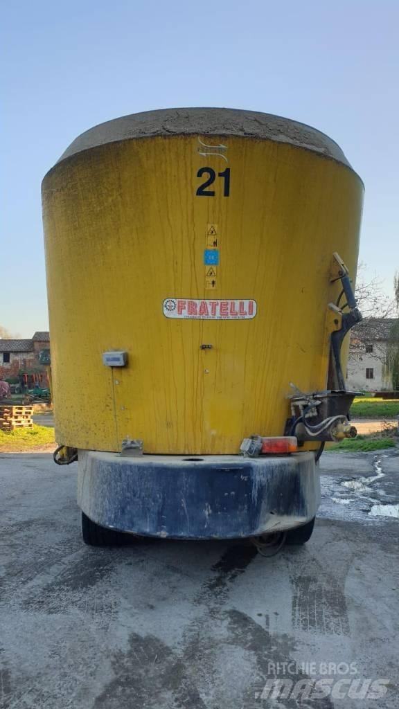  Matrix Rover Miešačky krmív