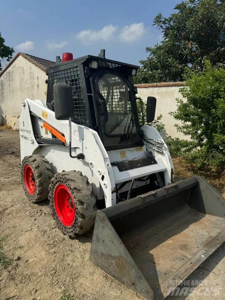 Bobcat S16 Šmykom riadené nakladače