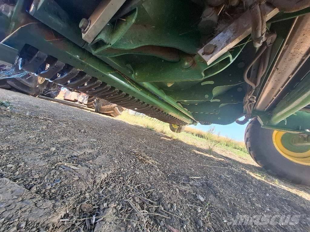 John Deere V461M Lisy na okrúhle balíky