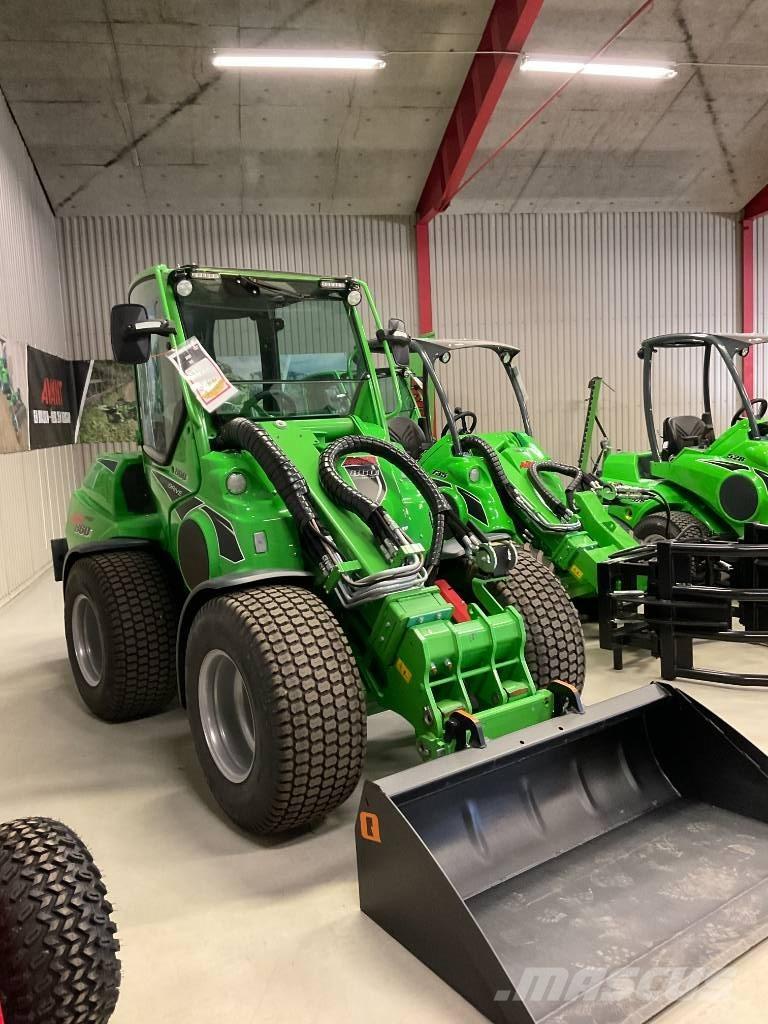 Avant 860 i Šmykom riadené nakladače