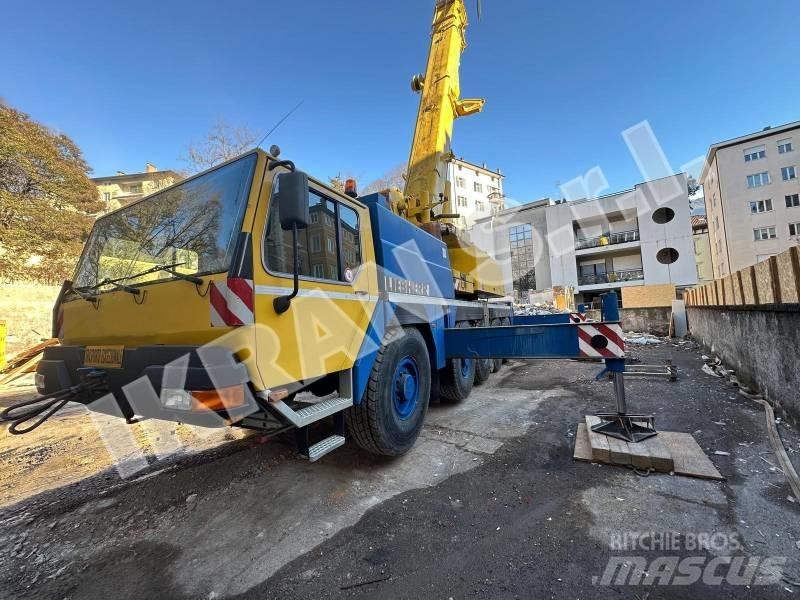 Liebherr LTM 1100-2 Univerzálne terénne žeriavy