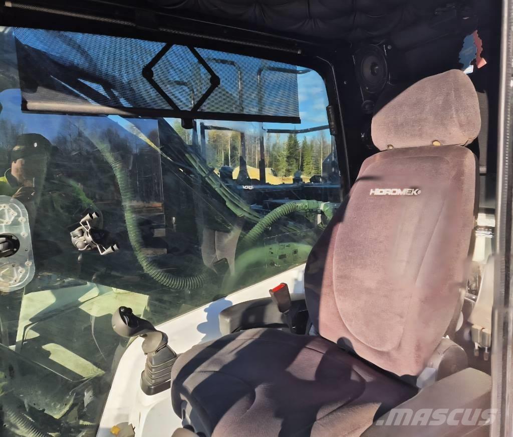 Hidromek HMK 300 LC Pásové rýpadlá