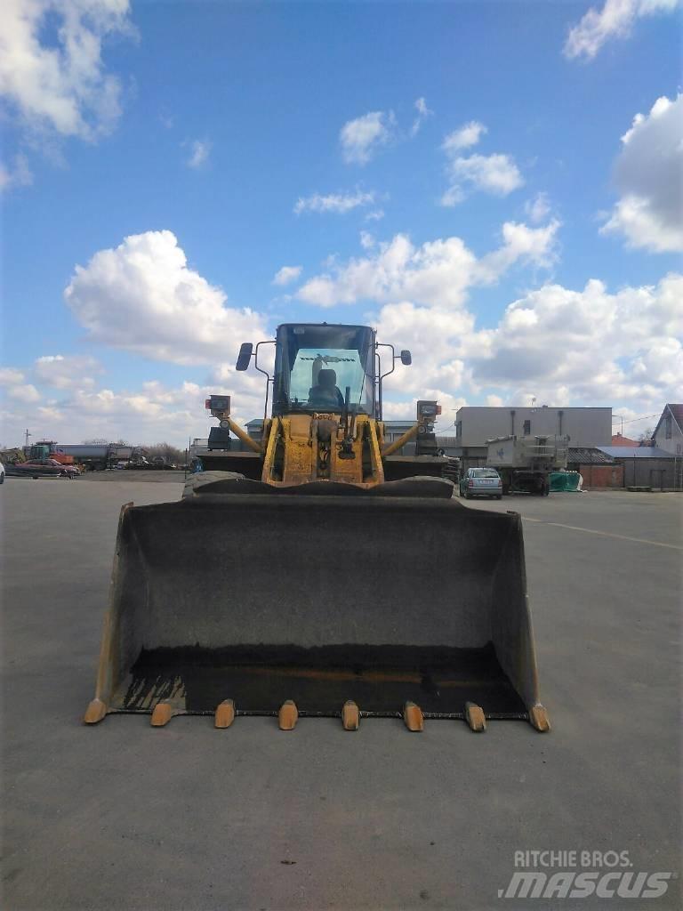 Komatsu WA380-3H Kolesové nakladače
