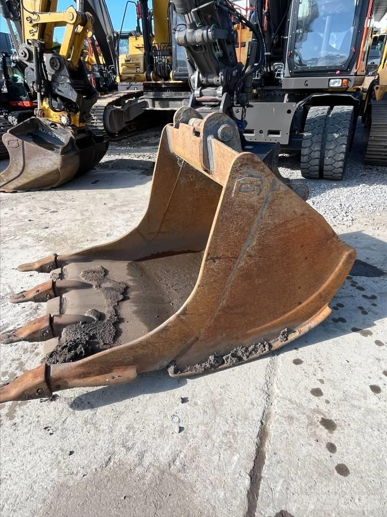 CAT 325FL CR Pásové rýpadlá