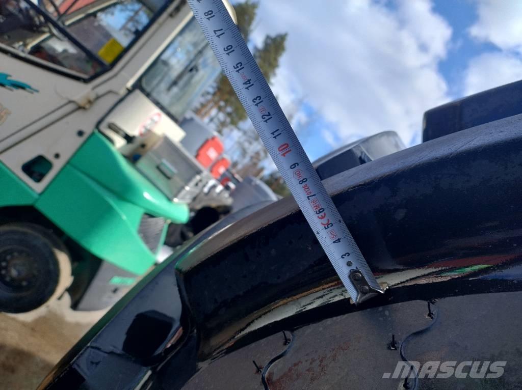 BKT VF710/75R42  2KPL Pneumatiky, kolesá a ráfiky