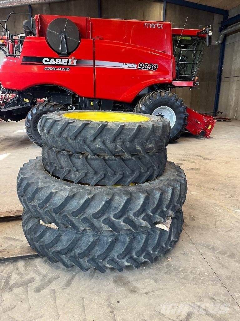 John Deere 6190 R Pneumatiky, kolesá a ráfiky