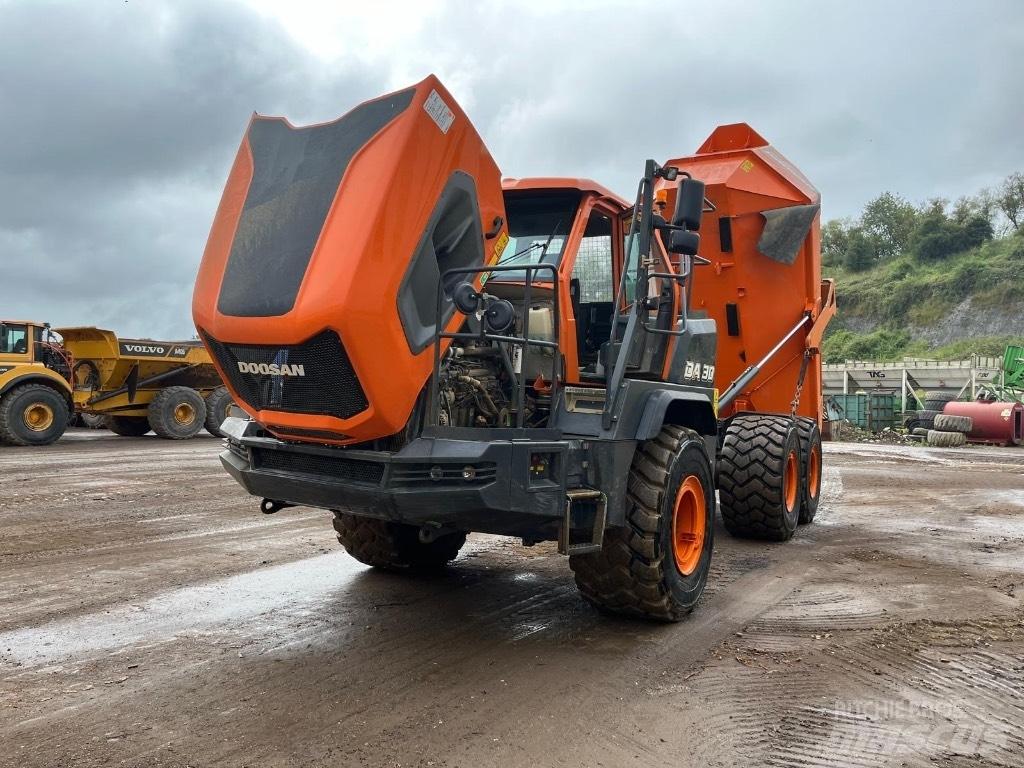 Doosan DA 30 Kĺbové nákladné autá