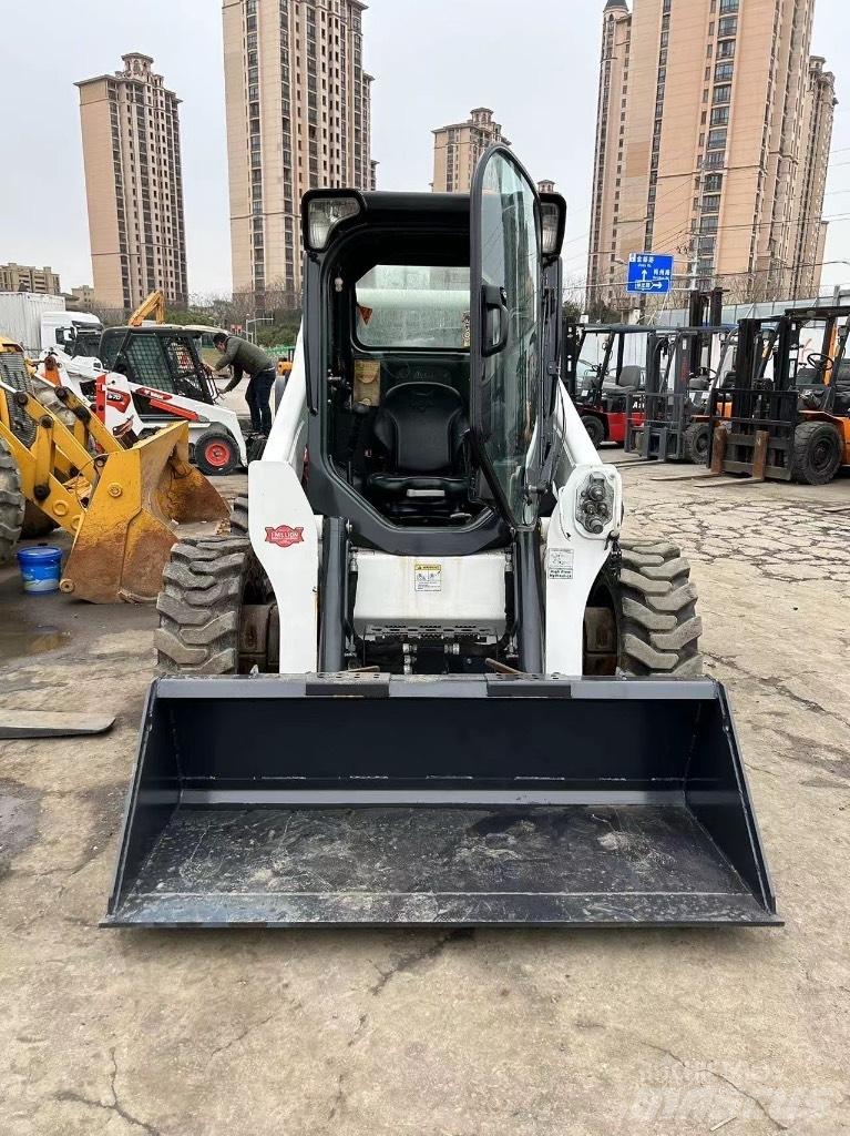 Bobcat S 750 Šmykom riadené nakladače