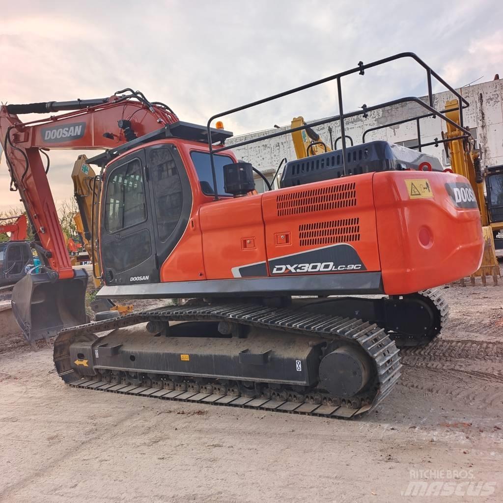 Doosan DX 300 LC Pásové rýpadlá