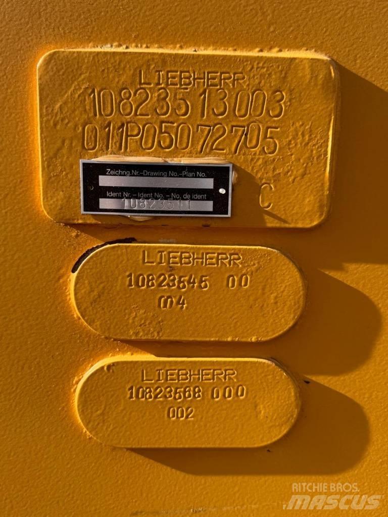 Liebherr R 936 LC Výložníky a lyžice