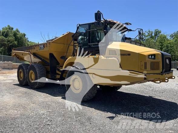 CAT 725 Kĺbové nákladné autá