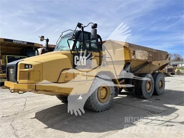 CAT 730C2 Kĺbové nákladné autá