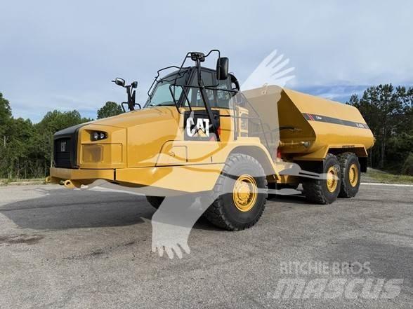 CAT 730C2 Cisterny na vodu