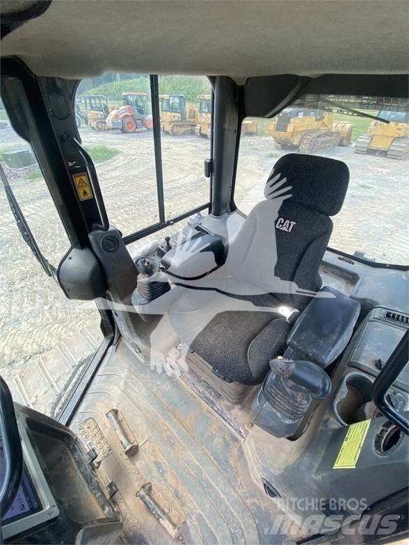 CAT D6K2 LGP Pásové dozéry