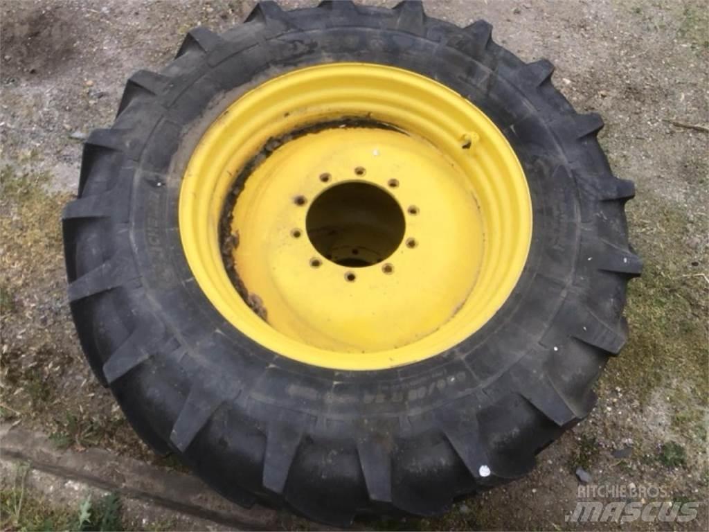 Michelin 420/85R34 Pneumatiky, kolesá a ráfiky