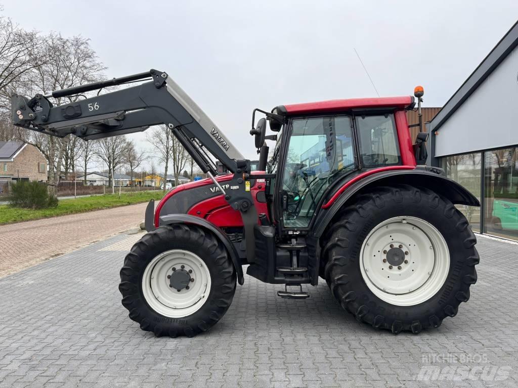Valtra N 101 Traktory