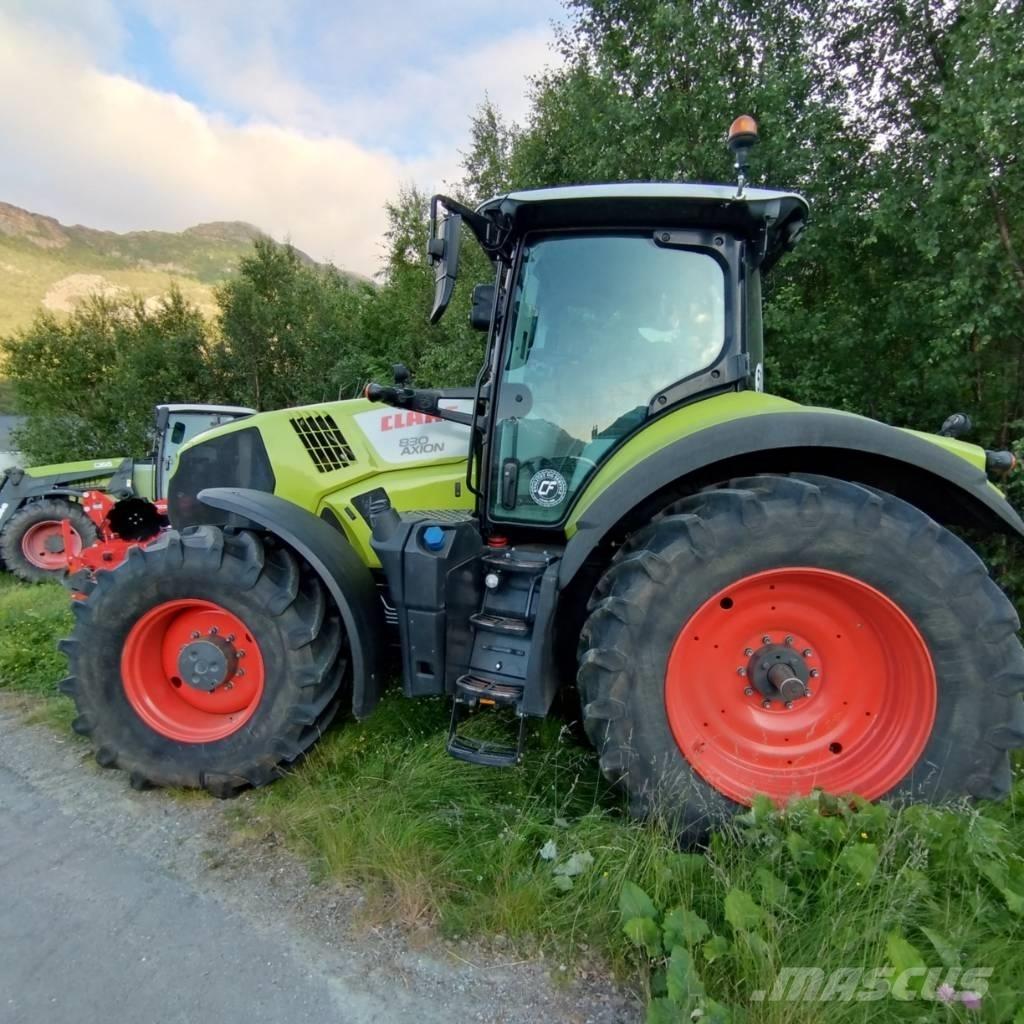 CLAAS Axion 830 Traktory