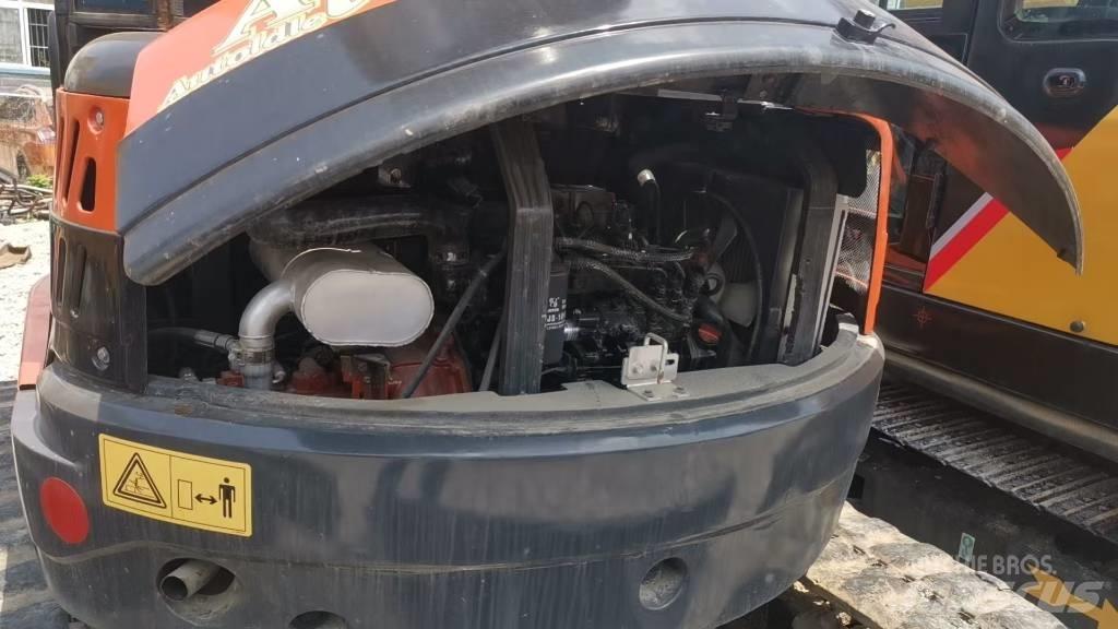 Kubota kx155 Pásové rýpadlá