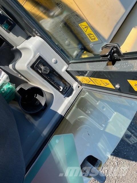 Komatsu PC 80 MR Midi rýpadlá 7 t - 12 t