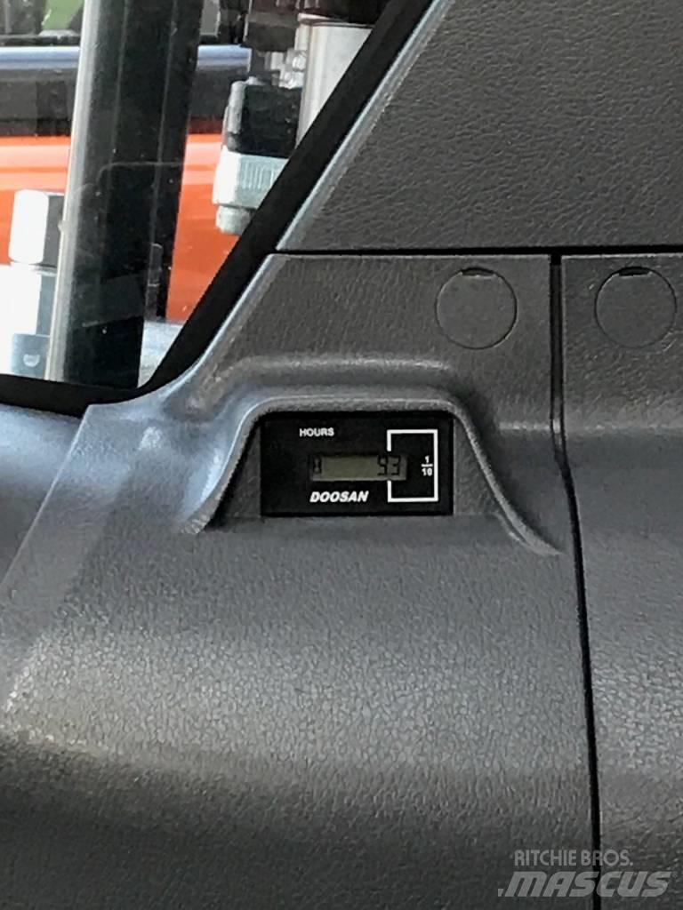 Develon DX 210 W-7 Kolesové rýpadlá