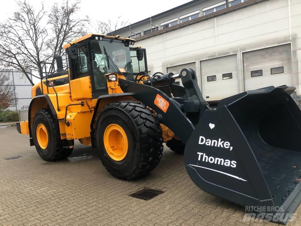 Hyundai HL975ACVT Teleskopické kolesové nakladače