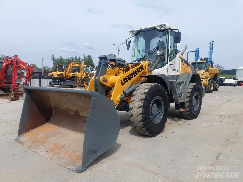 Liebherr L 524 Kolesové nakladače