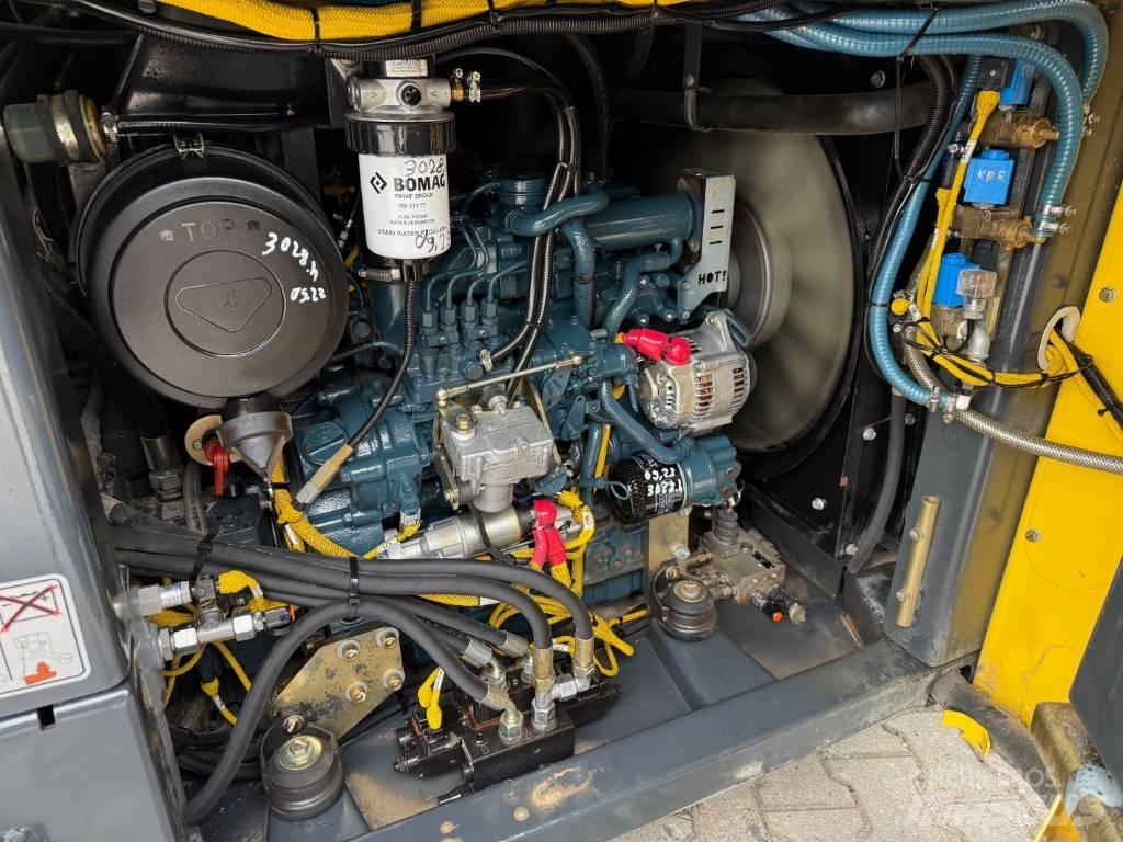 Bomag BW 154 ACP-4 Kombinované valce