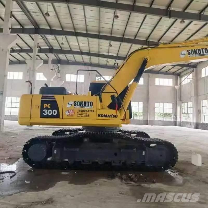 Komatsu PC300-7 Pásové rýpadlá