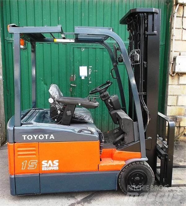 Toyota 7 FBEF 15 Akumulátorové vozíky